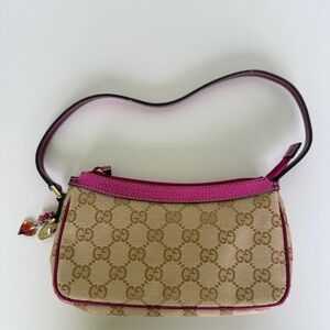 Mini Gucci Crystal Charm Pochette 🌸